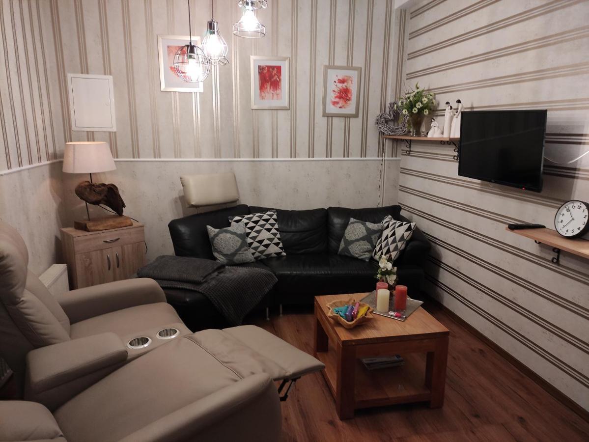 Ferienwohnung Zur Muehle Weener Exterior foto